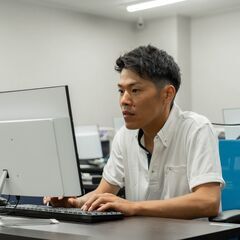マーケターの原石を探してます/未経験者OK初めてでもキッチリ研修！！稼げる仕組みでプロのマーケターに！！の画像