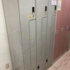 ID:331938　ロッカー６人用　※カギ一部なし　/　一か所カ...