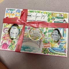 【最終価格】SABON SABON ギフト　シャワーオイル、ボデ...