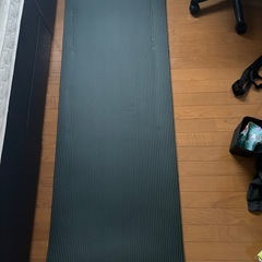 amazon ヨガマットの画像