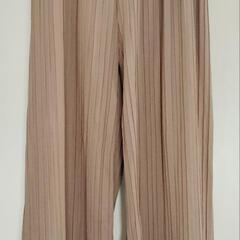 新品未使用    2点セットプリーツパンツ