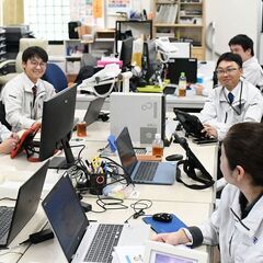 【未経験歓迎】建築現場の調整役／完全週休二日制／年間休日125日／住宅手当ありの画像