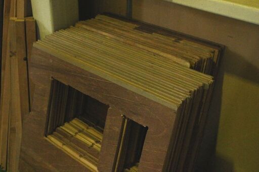 引き取り限定 コンパネ ベニヤ 合板 テーブルにも DIY 角材 端材 まとめて 売台 日曜大工 建築 土木 中古