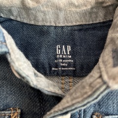 GAPのデニムロンパース、12-18ヶ月サイズの画像