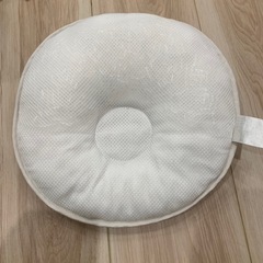 医師がすすめるミッフィー柄ベビー枕の画像