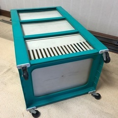 3段 ローラー付き プラスチック 樹脂 ワゴン 長期保管品の画像