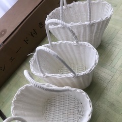 無料カゴ3個の画像