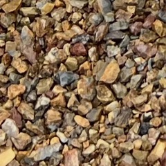 チャート砂利　1トン