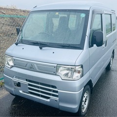 三菱　ミニキャブバン　4WD 5MT 