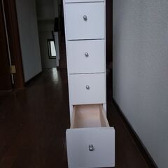 隙間家具差し上げます
