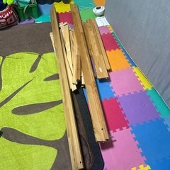 ベッドの木材