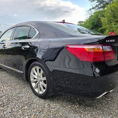 レクサス☆LS600h☆iパッケージ☆中期型☆車検令和9年6月☆ホワイトレザー内装☆純正ナビ☆DVD☆地デジTV☆Bluetooth☆バックカメラの画像