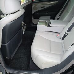 レクサス☆LS600h☆iパッケージ☆中期型☆車検令和9年6月☆ホワイトレザー内装☆純正ナビ☆DVD☆地デジTV☆Bluetooth☆バックカメラの画像