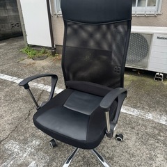 オフィス椅子の画像
