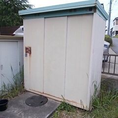 大型物置　中古　状態は悪いです　
