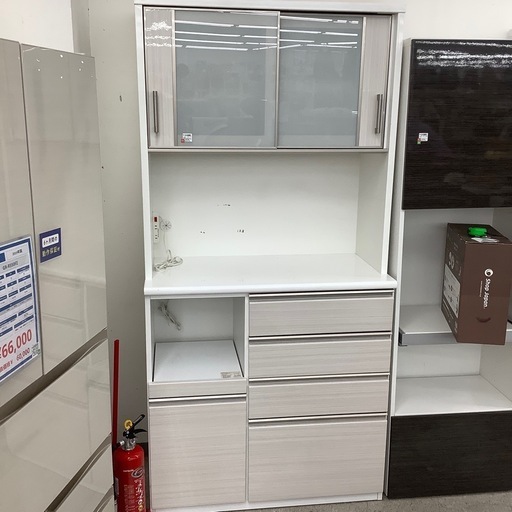 ニトリ　キッチンボード　ポスティア