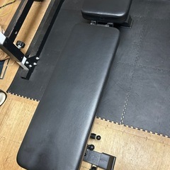 アジャスタブルベンチ