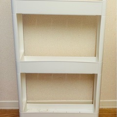 隙間収納棚