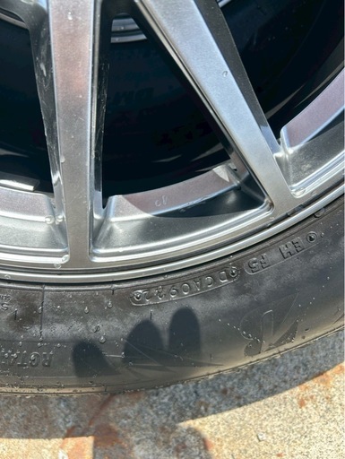 ブリザック 2022年製225/65R17 ハリアーRAV4 スタッドレス