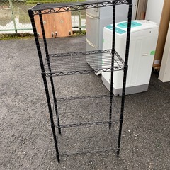 150センチくらいのスチール棚の画像