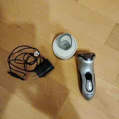 PHILIPS 3枚刃髭剃り　充電器付きの画像