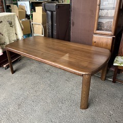 カリモク　ダイニングテーブル