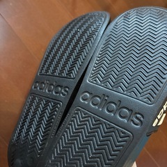adidasサンダル24.5の画像