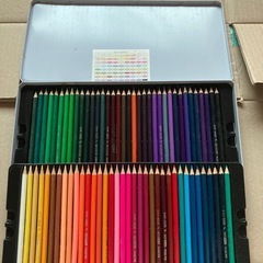 油性　色鉛筆