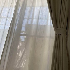 ニトリのカーテン、レースカーテンセット　100×178の画像
