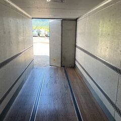 福岡発　4tアルミコンテナ　鍵有り　横ドア無し　米倉庫　バイク倉庫　その他多数コンテナ有、値下げ交渉有、株式会社南商会の画像