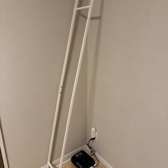 ホワイト🤍スチールハンガーラックの画像