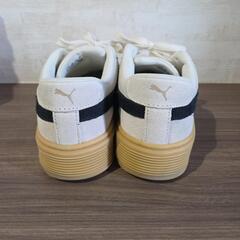 PUMA　プーマ 厚底 スマッシュ プラットフォーム V3　の画像