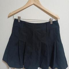新品タグ付きレーススカート