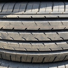 新車剥がし　YOKOHAMA 225/65R17 25年製　夏タイヤの画像