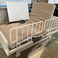 介護電動ベッド　パラマウント　リクライニング　高さ調整有りの画像