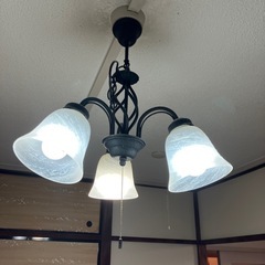中古シャンデリア