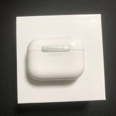 Apple AirPods Pro(第2世代)ホワイト 本体 充電ケース付きの画像