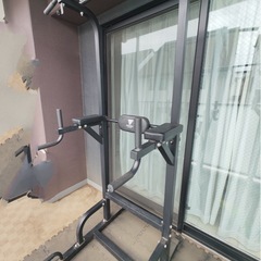 懸垂機（チンニングスタンド）差し上げます