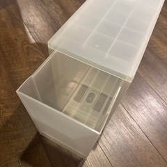 プラケース