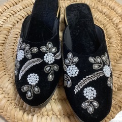 ネパール製　刺繍サンダル