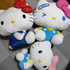 キティちゃんぬいぐるみ