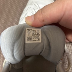 アシックス　バッシュ24センチの画像