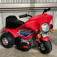 子供用　乗用車玩具　車　３５０円