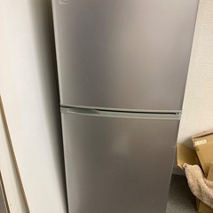 SANYO 冷蔵庫 オシャレなサンヨー　it’s シリーズ　シル...