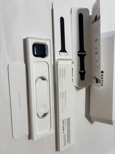 Apple Watch SE2 NIKEバンドモデル　44mm  セルラー対応　使用1年