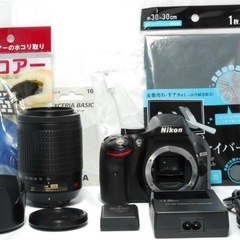 ✨高性能でお手頃な入門一眼レフ✨反転液晶で視界良好✨Nikon D5200✨の画像