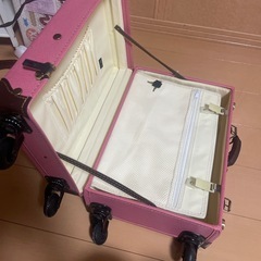 キャリーケースの画像
