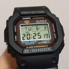 中古品CASIO  G-SHOCKを出品します。