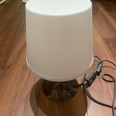 IKEA シェードランプ