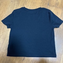 美品　GU ジュニアTシャツの画像